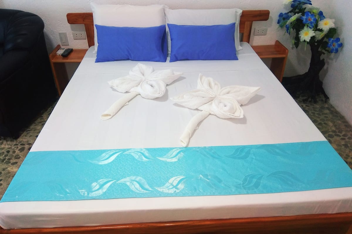 comfort bungalow, non smoking, garden view | 1 bedroom, in-room safe, desk, rollaway beds