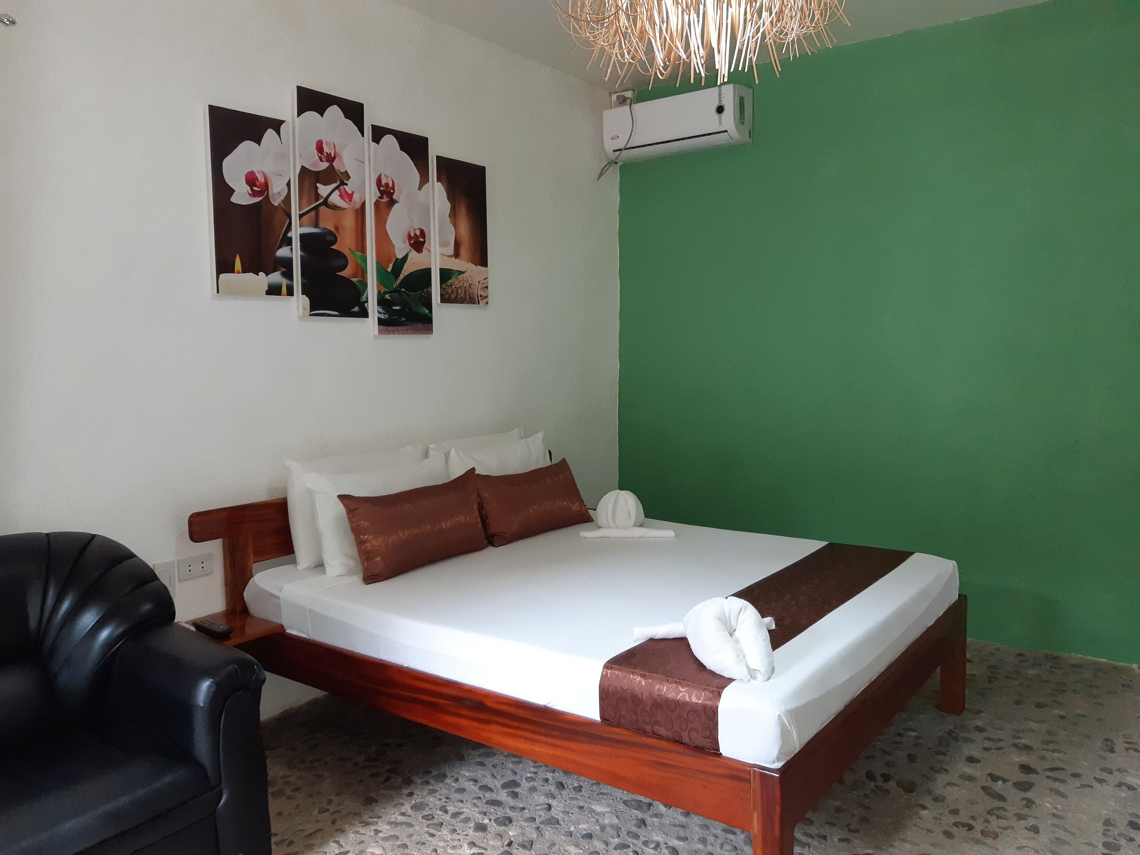 comfort bungalow, non smoking, garden view | 1 bedroom, in-room safe, desk, rollaway beds