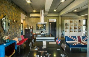 Modern Love Room | Verdunkelungsvorhänge, Bettwäsche