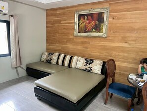 Habitación triple familiar, 1 habitación | Wifi gratis 