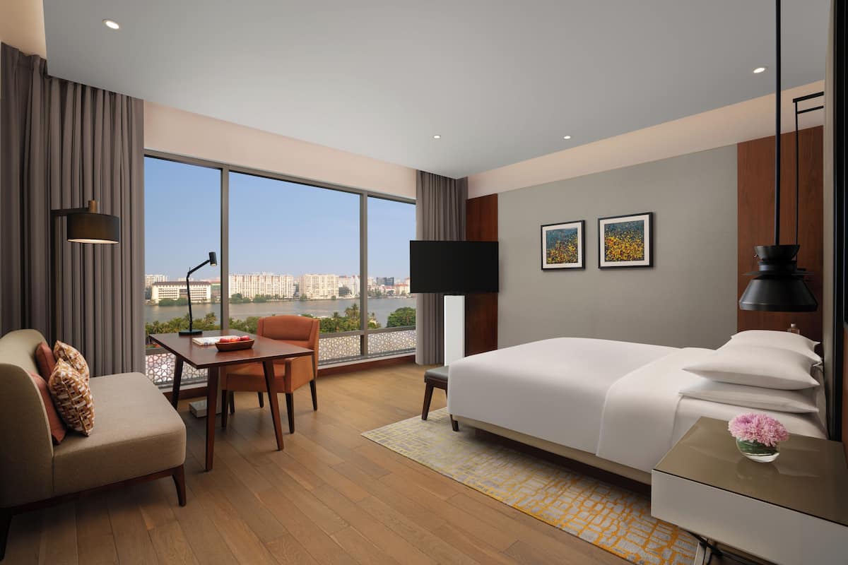 Room, 1 King Bed, Terrace (Club Access)