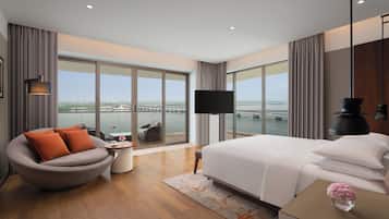 스위트 (Grand Terrace Backwater View) | 고급 침구, 미니바, 객실 내 금고, 책상