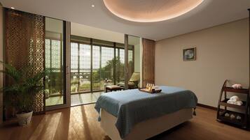 Couples treatment rooms, sauna, hot tub, steam room, body treatments