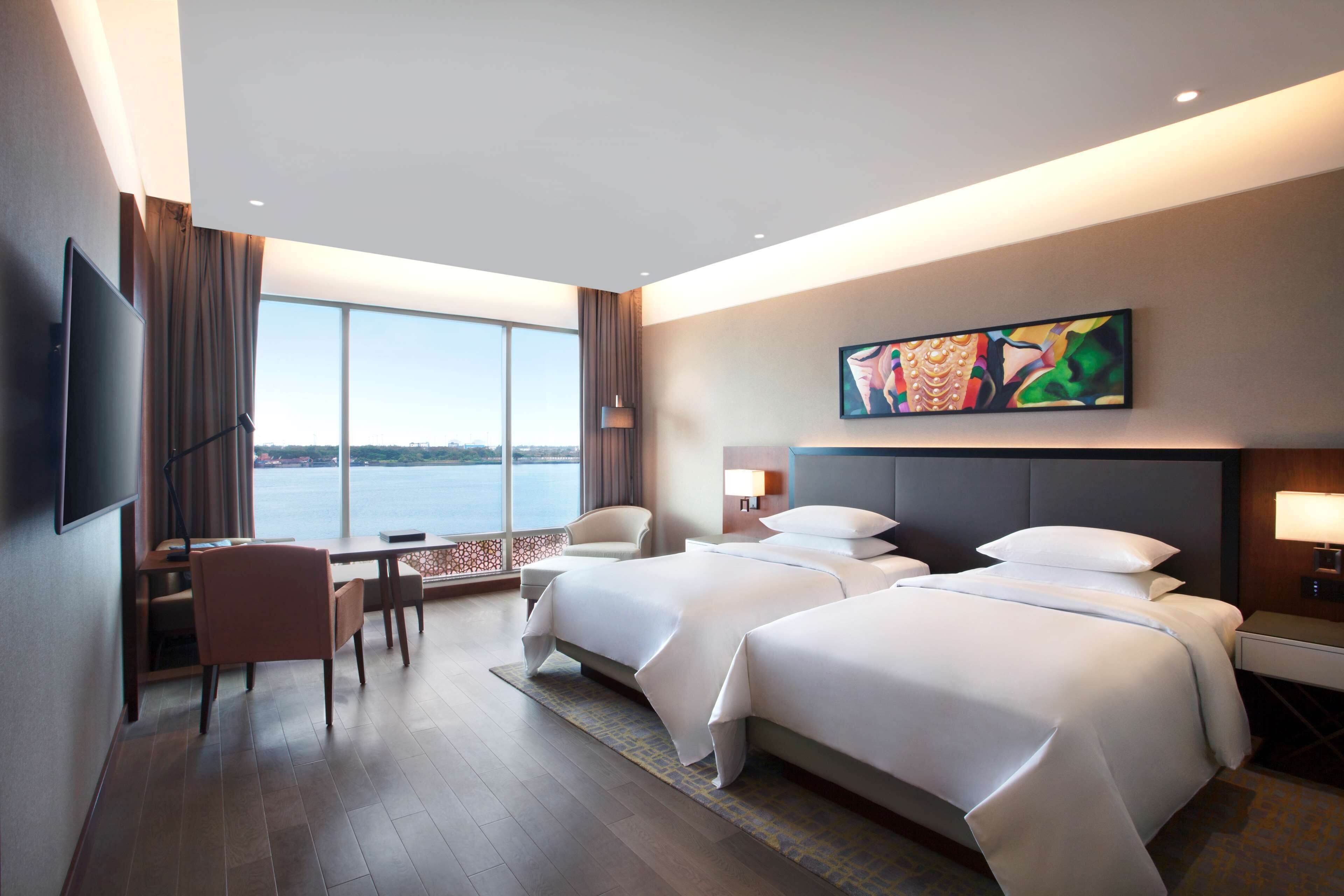 Room, 2 Single Beds | Frette Italian sheets, premium bedding, minibar, in-room safe