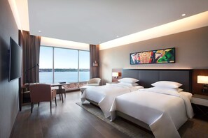 Premium bedding, minibar, in-room safe, desk - Grand Hyatt Kochi Bolgatty (Kanayannur)