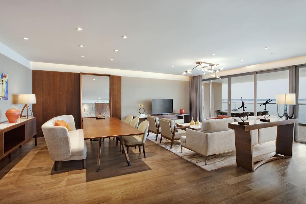 Sábanas italianas Frette, ropa de cama de alta calidad y minibar