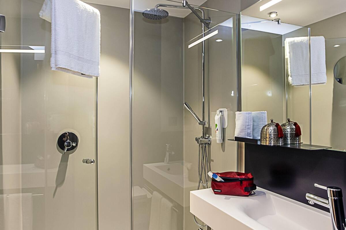 in-room safe, soundproofing, iron/ironing board, free wifi