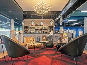 Unclassified image, 5 of 50, button - Ibis Styles Genève Carouge (Carouge)