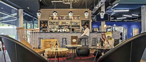 Bar (in der Unterkunft)