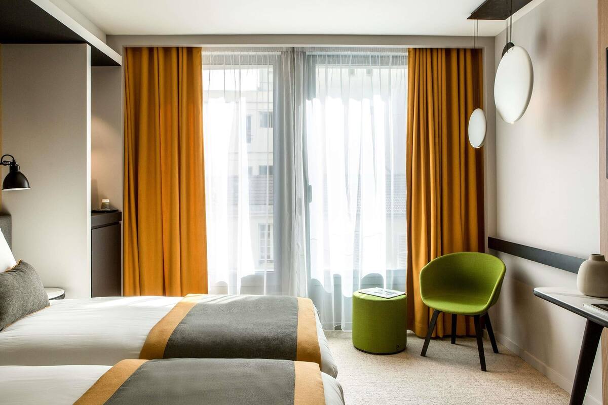 Privilege, Room, 2 Single Beds | In-room safe, desk, soundproofing, iron/ironing board
