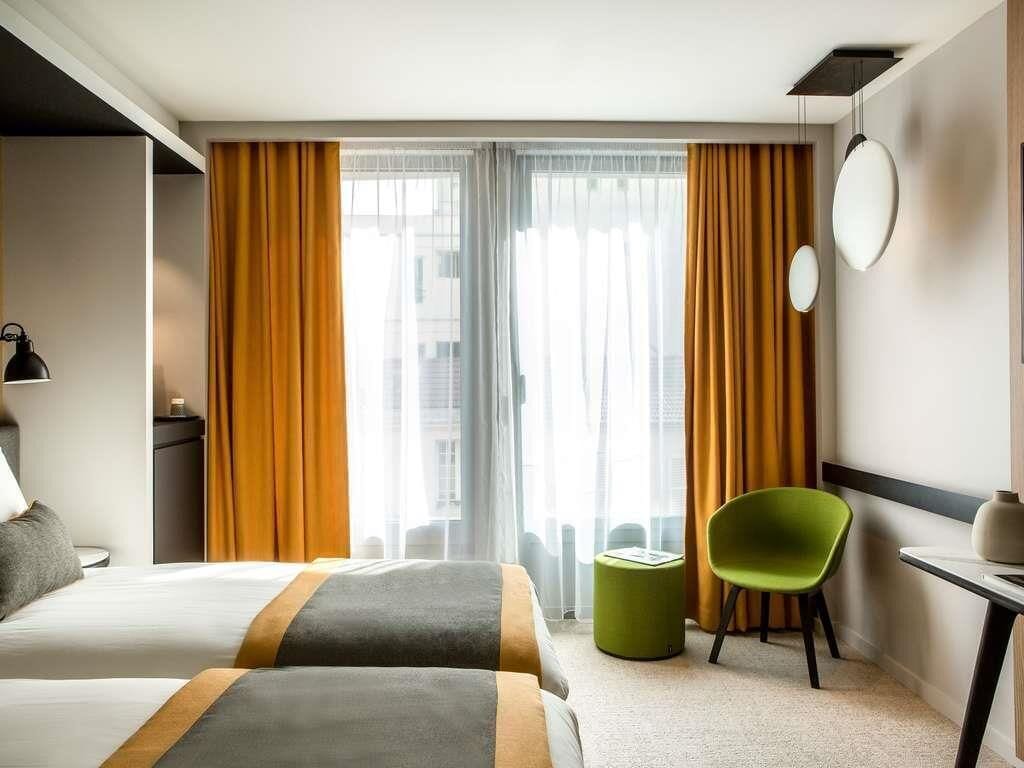 Privilege, Room, 2 Single Beds | In-room safe, desk, soundproofing, iron/ironing board