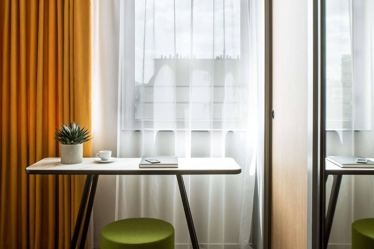 In-room safe, desk, soundproofing, iron/ironing board