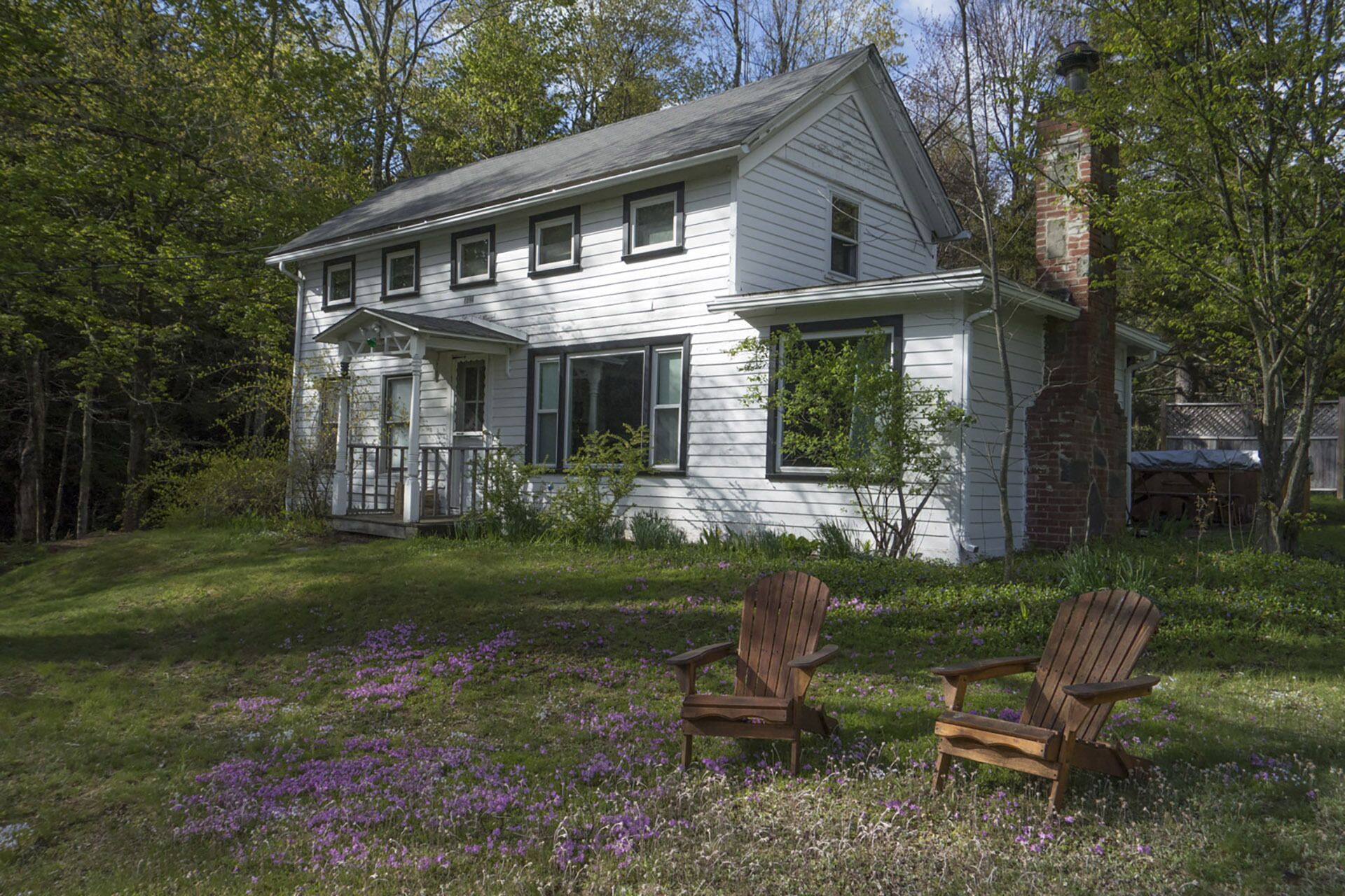 1894 Catskills Farmhouse Retreat