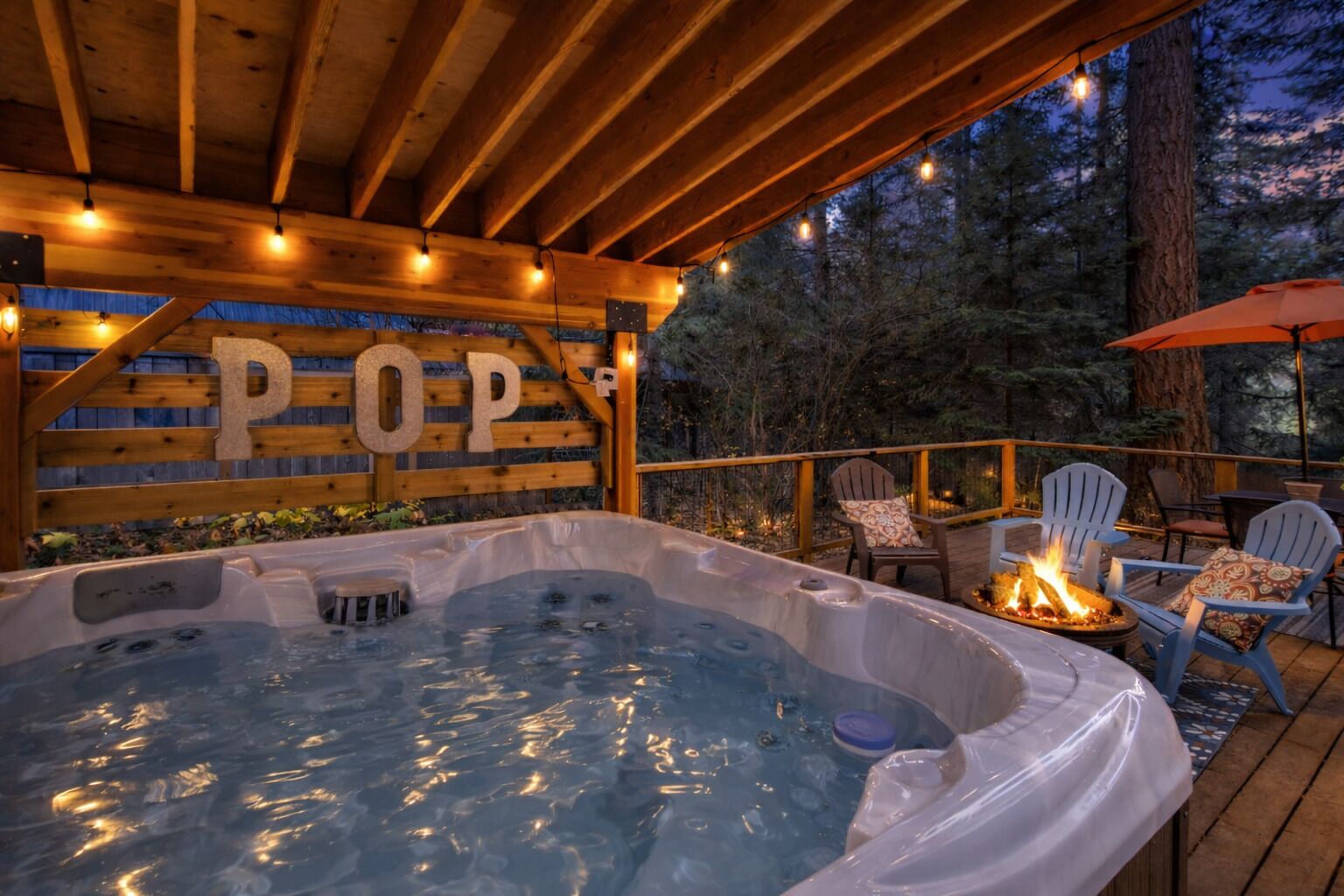 Outdoor spa tub