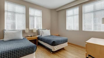 3 soverom, strykejern/-brett, wi-fi og sengetøy