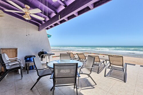 Casa de Juega: Beautiful beachfront with lovely views of the Sea of Cortez