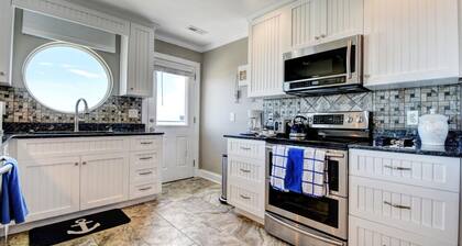 OCEANFRONT HAVEN: Nuohous Oceanfront Näkymät, henkeäsalpaava Auringonnousuja !!