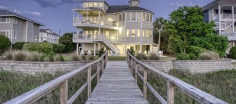 RARE Oceanside 5BR Waterfront Home w/ pvt Dock!