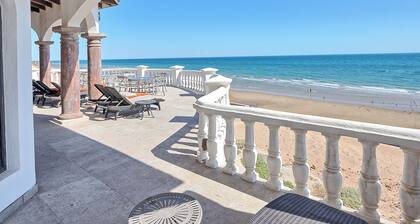 Casa Playa: luxurious furnishings, oceanfront views, private honeymoon suite