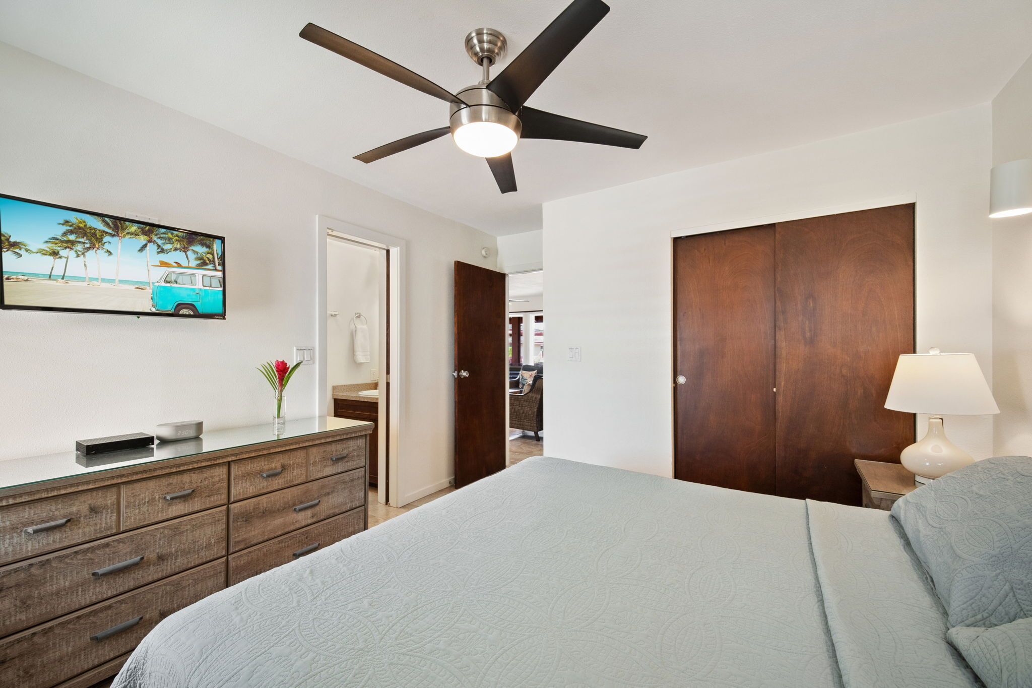 2 bedrooms, iron/ironing board, free WiFi, bed sheets