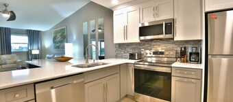 Expansive Views, Walk to Beach and Grocer, Anna Maria Island Vacation Rental