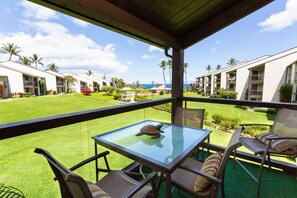 Outdoor dining - Hale Kamaole 223  Second floor condo, easy access to best beach on Maui! (Kihei)