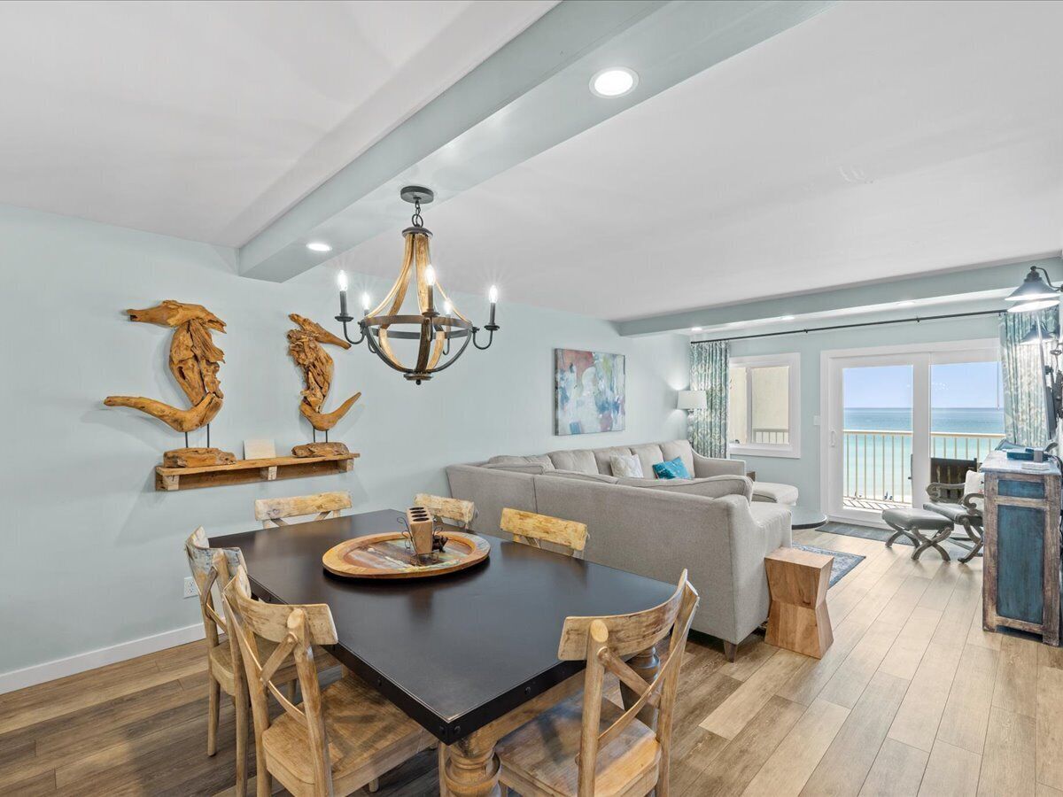 Farmhouse Coastal Fabulous with an Incredible View  (618)