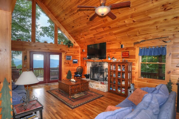 Smart TV, fireplace, DVD player, table football