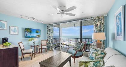 Unique Beachfront Condo | Panoramic Beach View