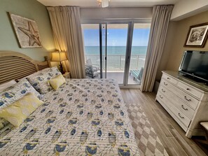 2 makuuhuonetta, silitysrauta/-lauta, ilmainen Wi-Fi, vuodevaatteet