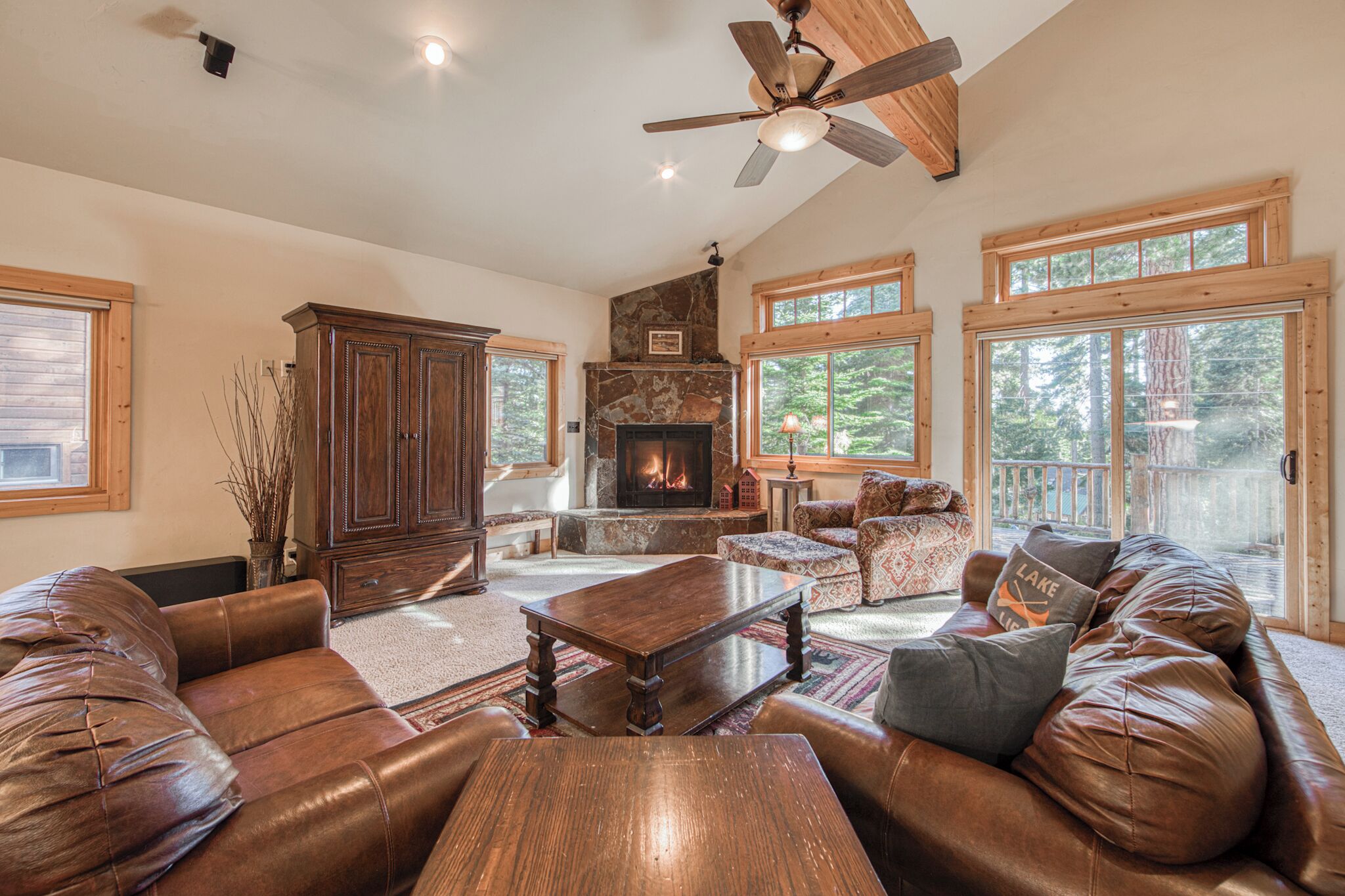 Smart TV, fireplace, offices