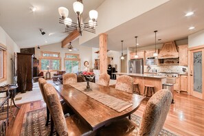 تناول الطعام