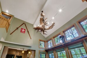 Interior - Upper Disciples Condo | Fireplace | Sleeps 14 | Outdoor Patio | Washer/Dryer (Boyne Falls)