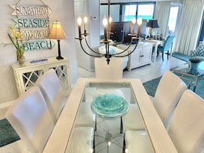 Dining - Enjoy the GORGEOUS view or cruise around in the golf cart! 4063 BS1 (Miramar Beach)