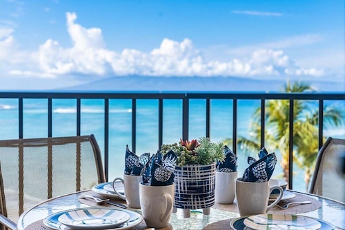 BeachFront 1BR w Sunset Ocean Views Pool -Valley Isle 902