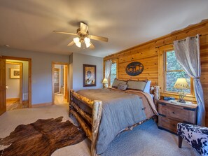 4 chambres, fer et planche à repasser, Wi-Fi gratuit, draps fournis