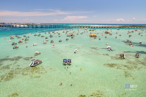 Una playa cerca