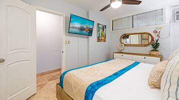 1 habitación, tabla de planchar con plancha, wifi gratis y ropa de cama