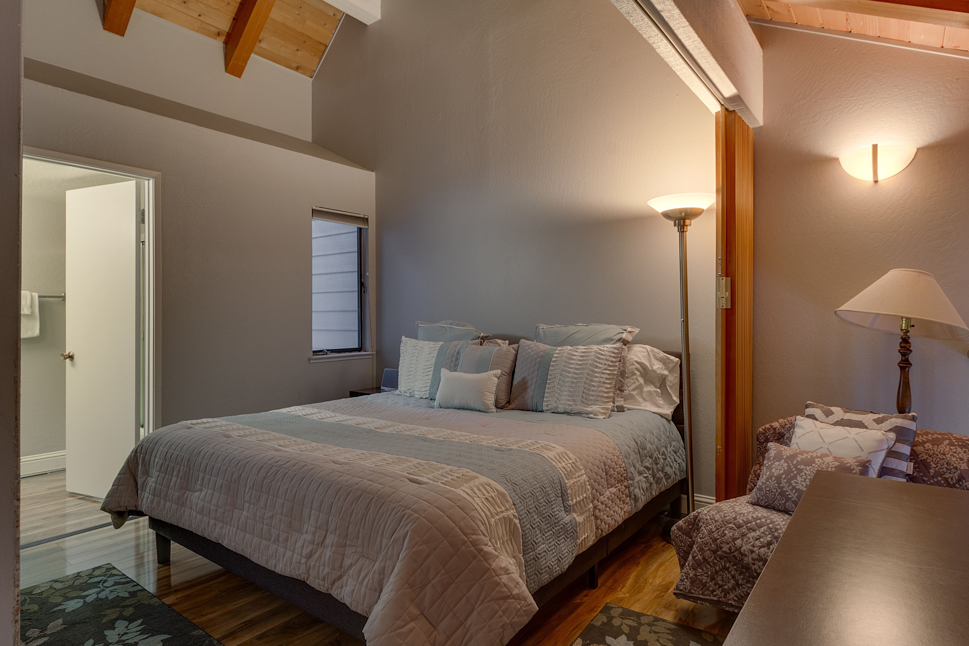 Woodsy Suite: 1  Br, 1.5  Ba Townhouse In Carnelian Bay, Sleeps 4 - North Lake Tahoe, CA