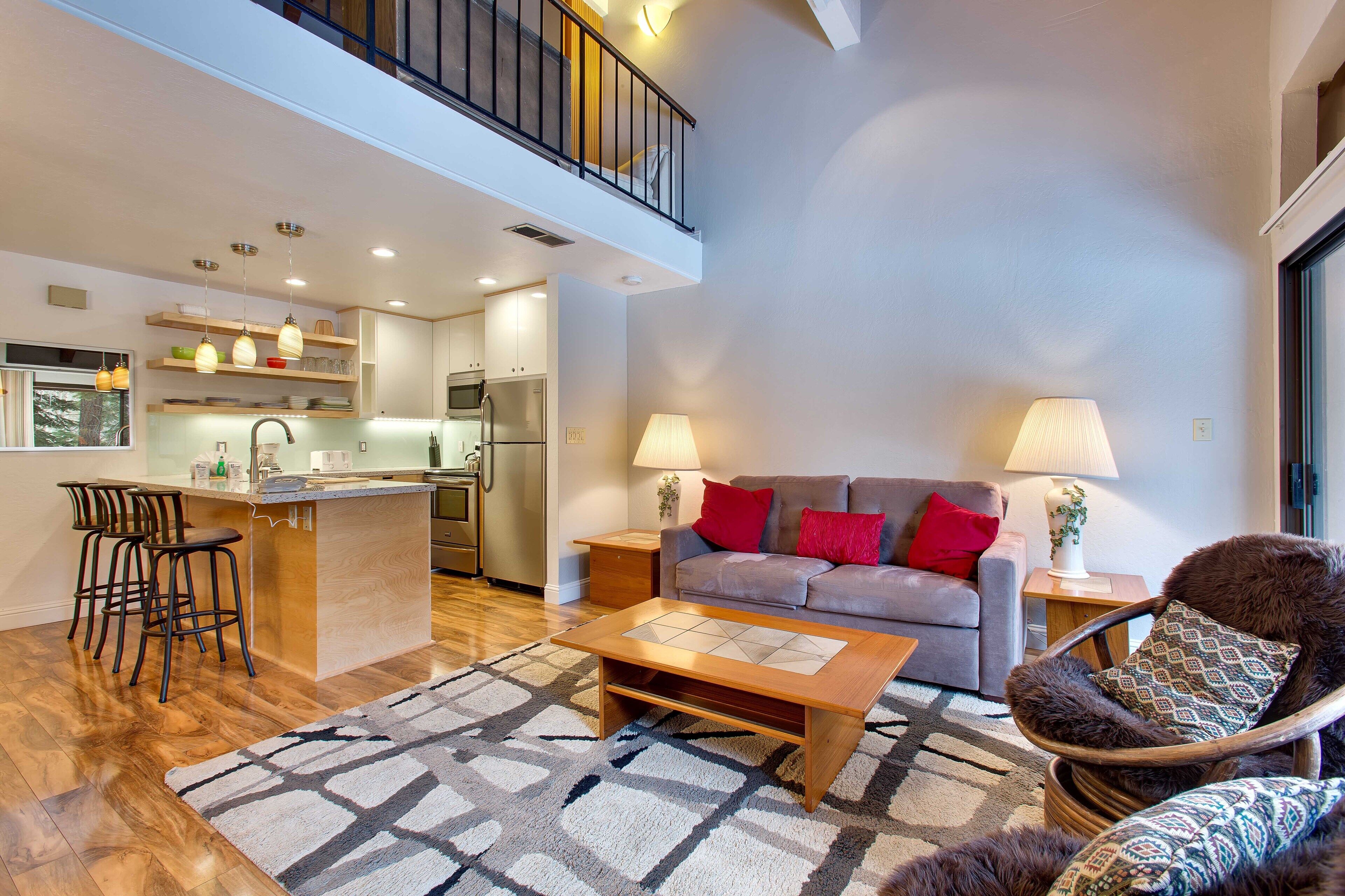 Woodsy Suite: 1  BR, 1.5  BA Townhouse in Carnelian Bay, Sleeps 4