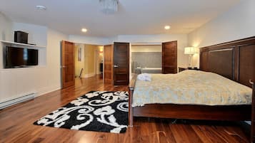 6 habitaciones, tabla de planchar con plancha y cuna de viaje