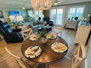 تلفزيون، مشغل دي في دي، مكتبة فيديو