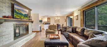 2 milles à Boyne Mountain et Deer Lake, cadre privé, expérience de la campagne