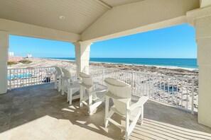 Property grounds - Kiva Grand by GSVR | Spectacular Beachfront Family Retreat w/ Pool & Hot Tub + FREE Activities/Golf (Gulf Shores)