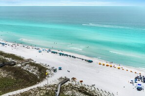 On the beach - Incredible Gulf Views from the 18th Floor! 4835 W (Miramar Beach)