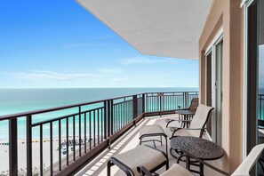 Property grounds - Incredible Gulf Views from the 18th Floor! 4835 W (Miramar Beach)