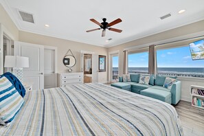 4 bedrooms, free WiFi, bed sheets
