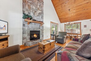 TV connectée, cheminée