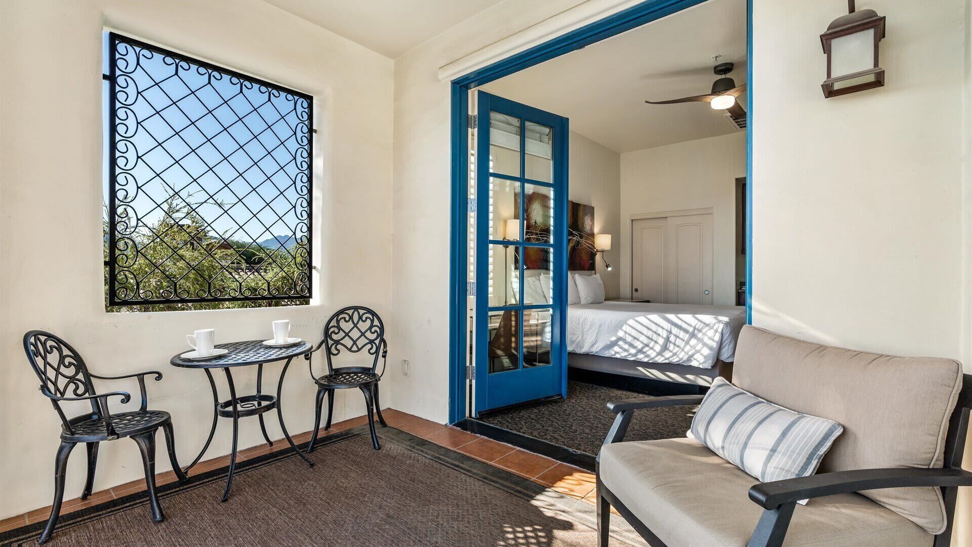 デスク、アイロン / アイロン台、旅行用ベビーベッド、WiFi