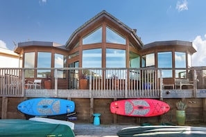 Terrace/patio - Fresh and Lovely Inner Lagoon Home (Stinson Beach)